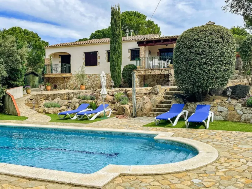 Club Villamar - Oplev en moderne, fritliggende villa med privat pool og fantastisk udsigt i et ro... - Image 1