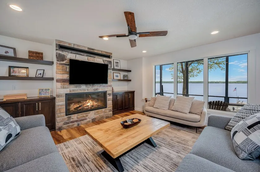 Newly Renovated Clearwater Lake Retreat w/a pontoon rental option! - Image 1