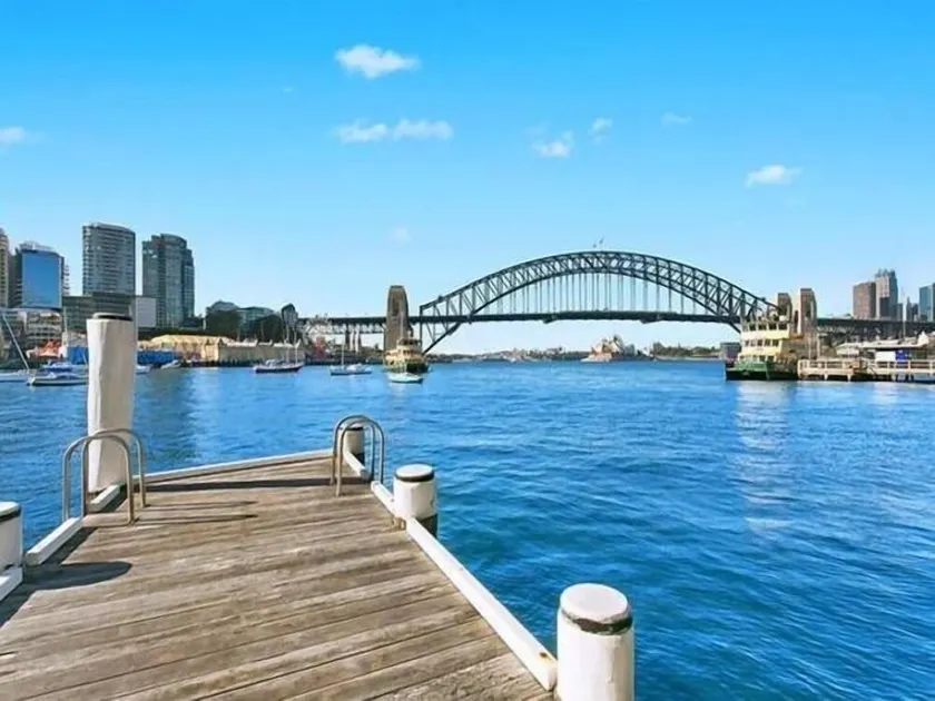 Harbourside7, Luxury 1 Bed Apartment - Image 1