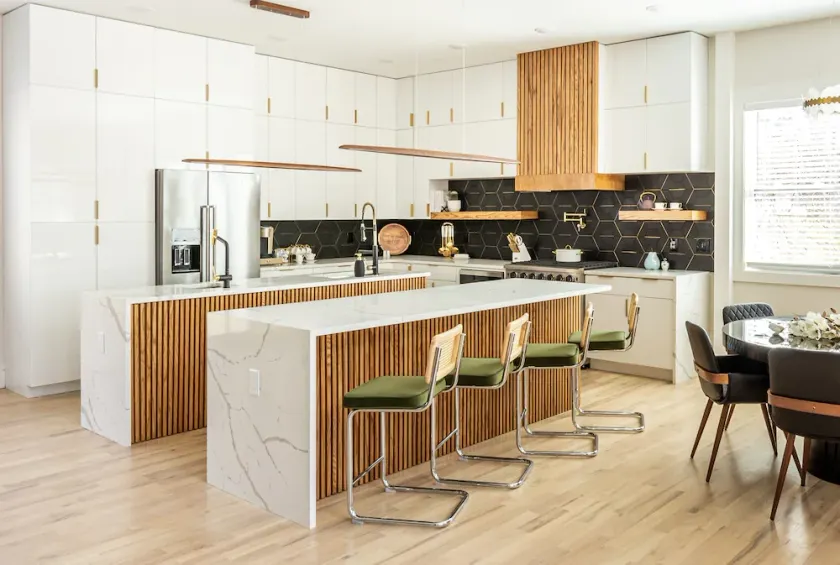 Camilla Haus - High End Luxury Modern Home - Image 1