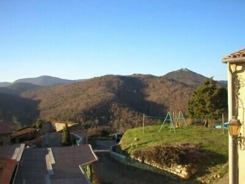 La Vue sur les Collines - Image 1