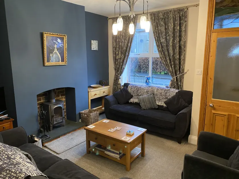 ⭐️⭐️⭐️⭐️⭐️ Outstanding refurbished home in the heart of Coniston Village - Image 1