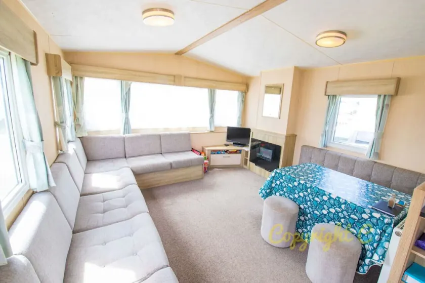 SP158 - Camber Sands Holiday Park - 3 Bedrooms - Second Toilet - Decking - Private Parking - Image 1