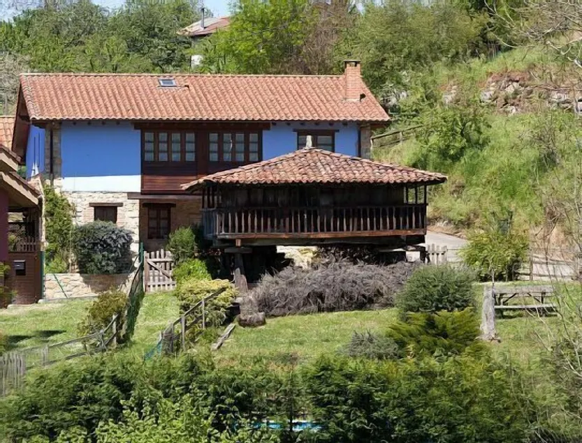 Haus mit Pool und Garten, zwischen den Stränden Picos de Europa und Villaviciosa. - Image 1