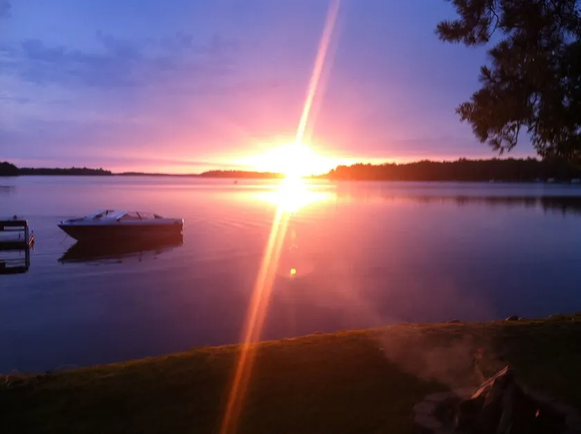 FALL DATES OPEN! Lakeside Cabin - Sandy Beach & Amazing Lake View! - Image 1