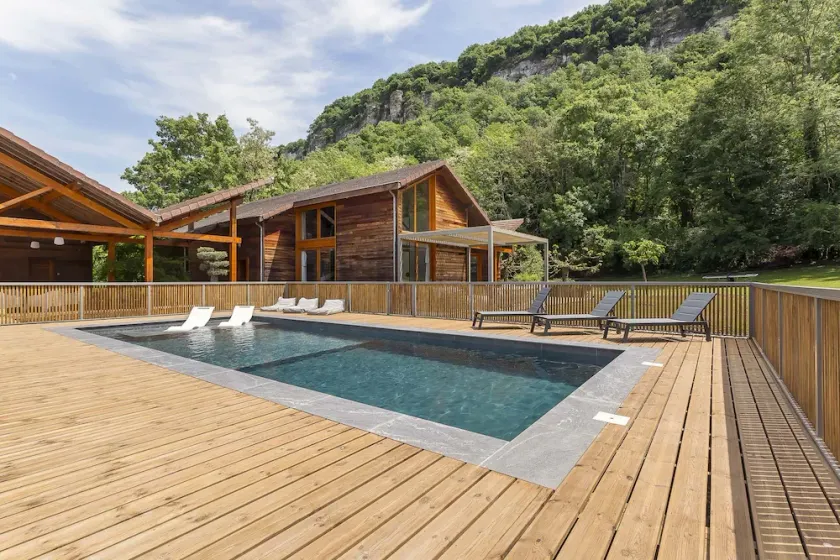 Casa de arquiteto de moldura de madeira - Image 1