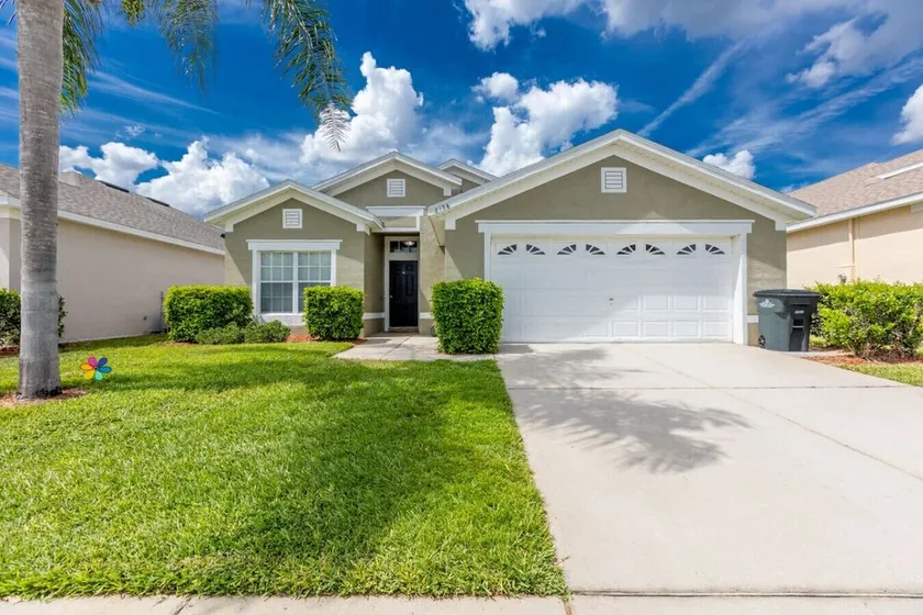 4br House w Perfect Location Pool and Much More - Image 1
