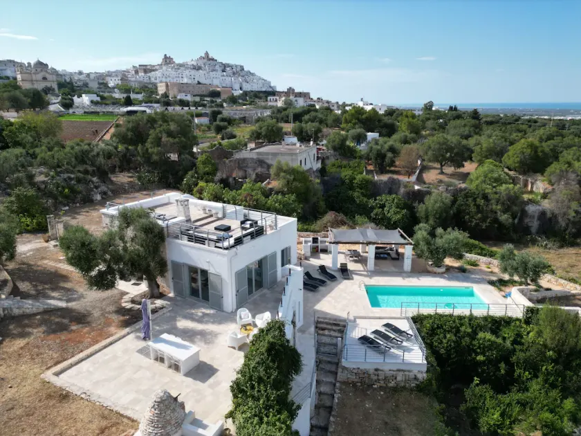 Lamia Stone Stone avec piscine, vue panoramique sur la mer et à distance de marche d'Ostuni - Image 1