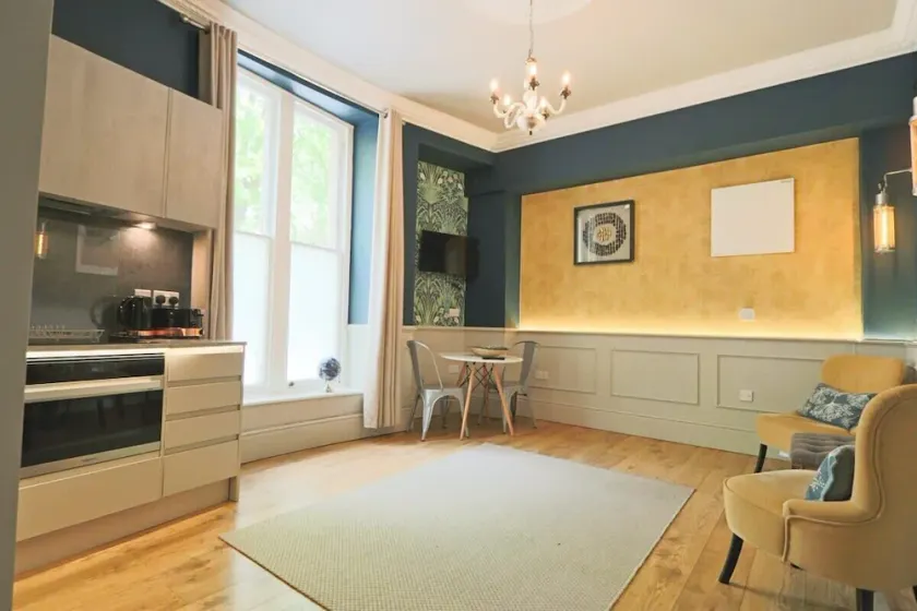 Alma Apartments In A Perfect Location - Image 1