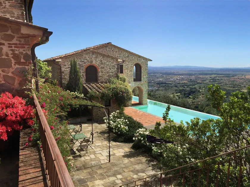 Borgo in Montalbano - Image 1