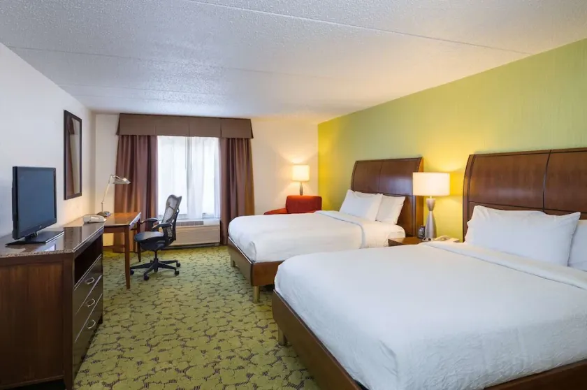 Newly Renovated Hotel near Rutgers| Fitness Center & Pool | 4 Units - Image 1