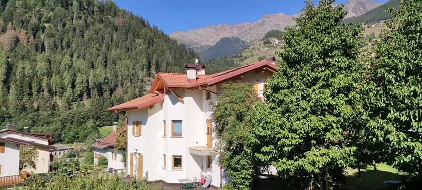 Fantastic attic in the Stelvio National Park, dog friendly, garage - Image 1