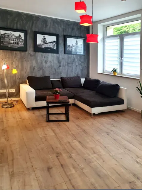 Modern and spacious apartment, with separate access - Image 1