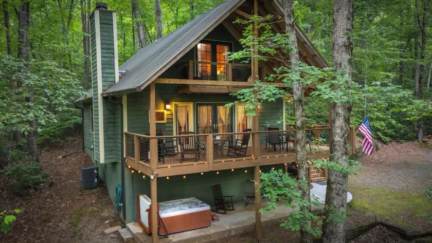 Haven Haus - 3 BR / 2BA - Kæmpe masse, Hot Tub, Fire Pit - Image 1