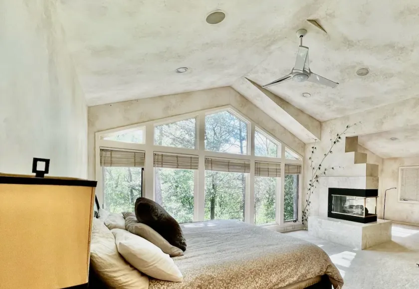 Sherwood Treehouse Vacation Rental - Image 1