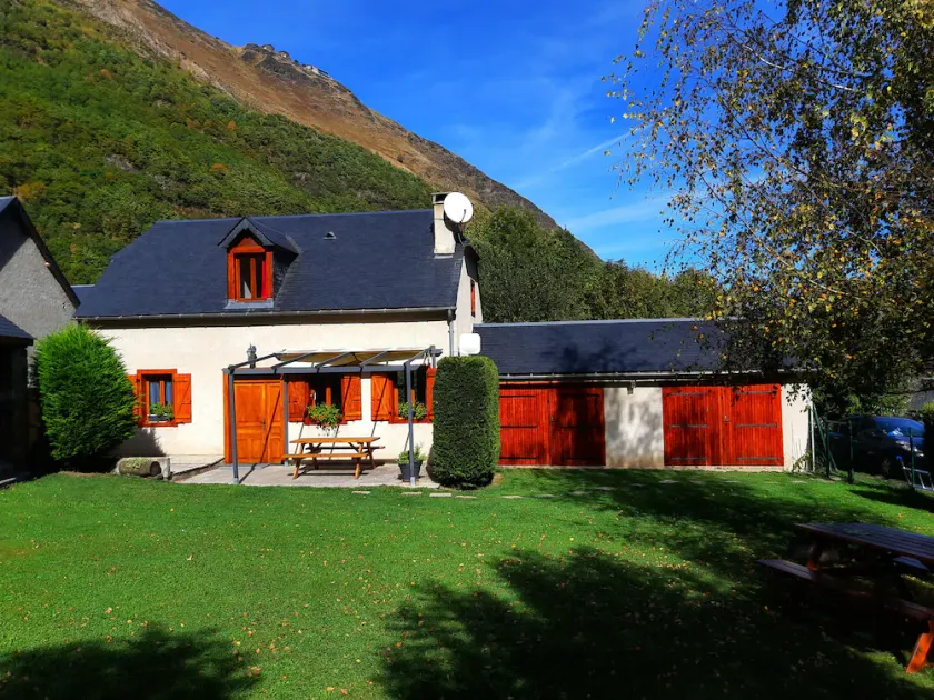 House 5 mins from SAINT-LARY SOULAN 8 sleeps - Image 1