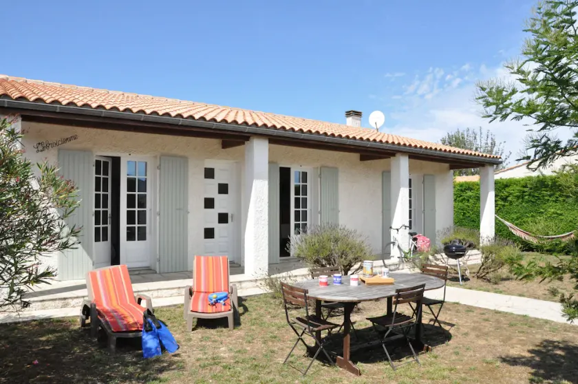 Promotion : Maison 6 pers,  terrain clos 600m2, 400m plage, mer et commerces - Image 1