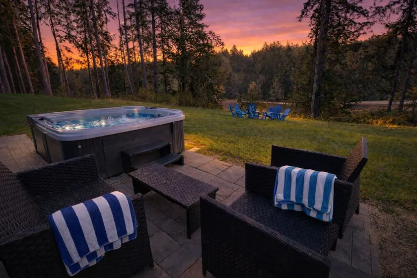 Water View Modern Retreat- Hot Tub + Scenic Views - Image 1