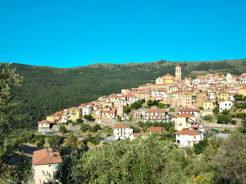 Bellissimo appartamento per 8 persone con WIFI, TV, terrazza e vista panoramica - Image 1