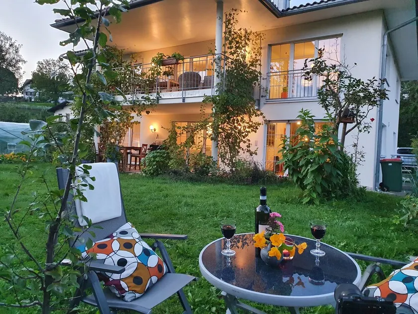 Wunderschönes 4,5 Zimmer Apartment, klimatisiert, großer Balkon, direkt an CH - Image 1