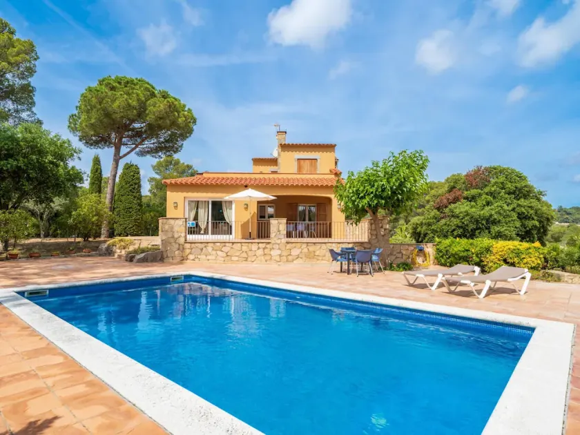 Privilege in Tamariu with private pool - Image 1