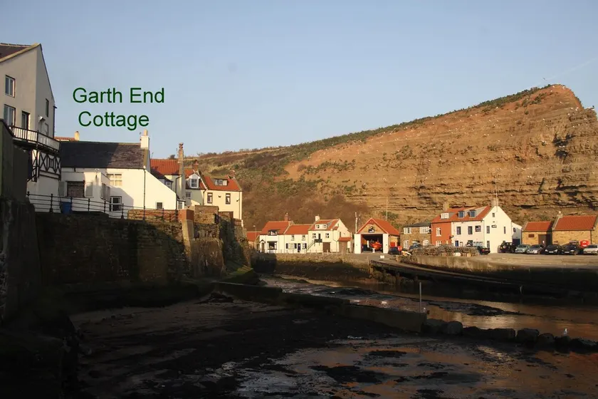 Attractive Georgian Cottage On Harbour Front With Wonderful Sea Views - Image 1