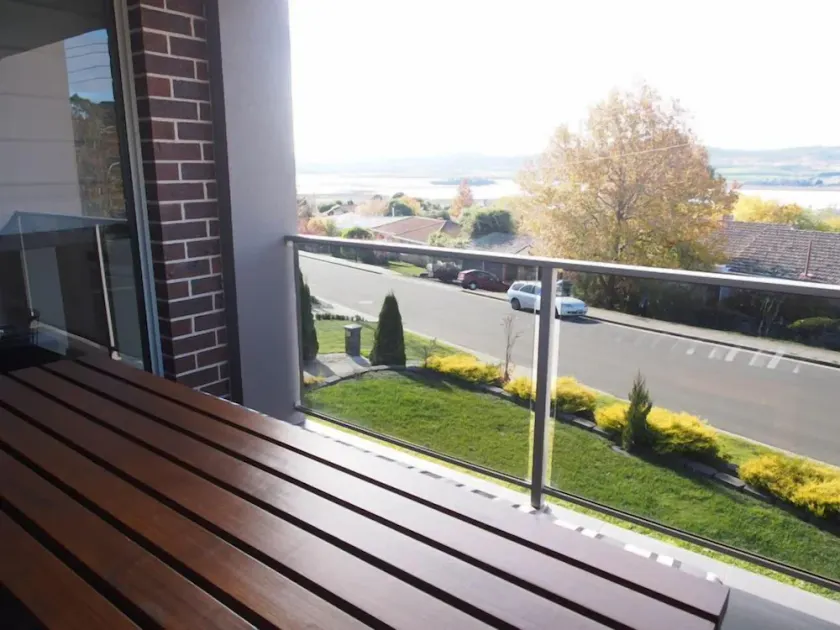 River View House, beautiful river views, free wifi. - Image 1