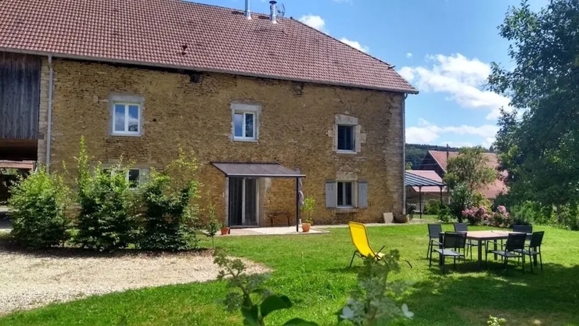 Old farmhouse renovated in 2021, 4-star, charm, relaxation in the heart of nature - Image 1