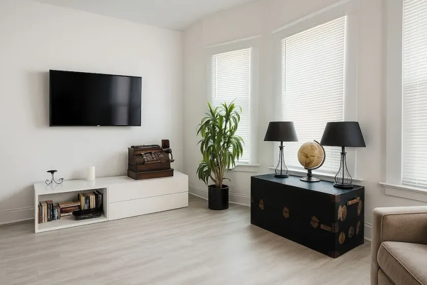 Detroit 4BR Home | Bathtub & Pet Friendly Stay - Image 1