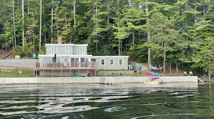 Lake house w/ deck overlooking Mousam Lake - Image 1
