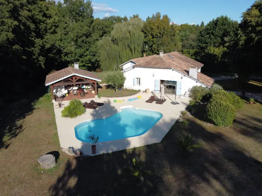 Maison Familiale La Tuilerie au Coeur des Landes - Image 1