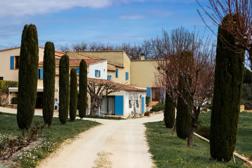Grand Studio 45 m2 with swimming pool Luberon - Image 1