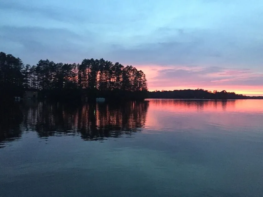 Northwoods waterfront Rhinelander Cabin getaway - Image 1
