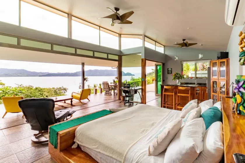 Stunning Ocean View, Open Design Bungalow w/POOL & AC *4x4 vehicule recommended - Image 1