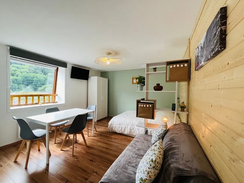 Charmant T2 avec balcon au Mont Dore, parking inclus - Image 1