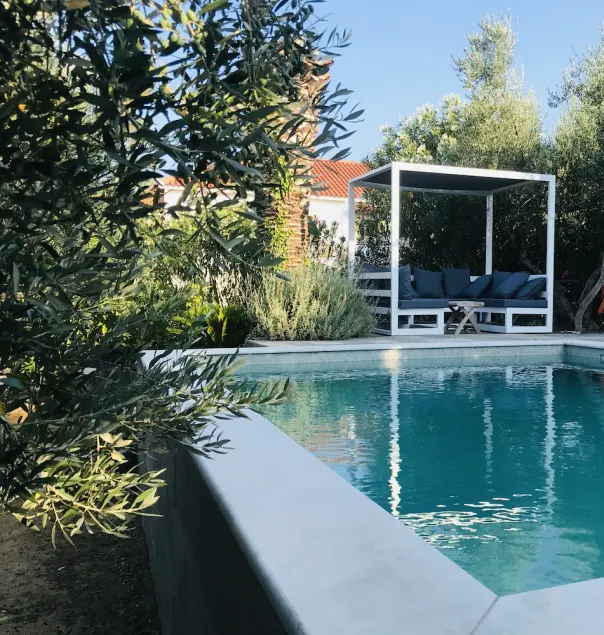 Top maison de vacances piscine privée en bord de mer avec jardin privé à usage unique - Image 1