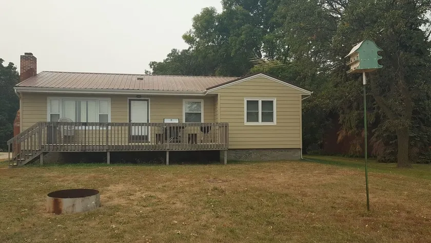 Lake Cabin for Rent on the Shores of Beautiful Devils Lake, ND. - Image 1