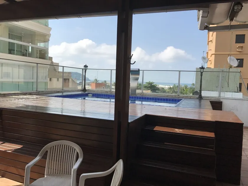 Penthouse with pool - Image 1