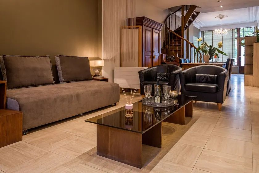 3-star city gîte for 7 to 9 people in the Ourthe valley. - Image 1