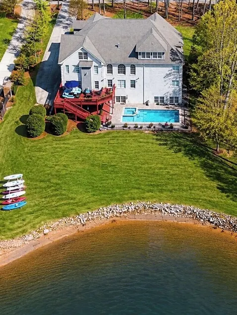 Lake Norman Waterfront Mansion - 7BR, Pool, Hot Tub, Game Room and Private Dock - Image 1