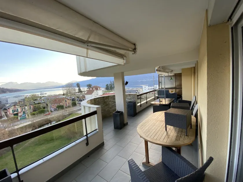 Luxury apartment - Image 1