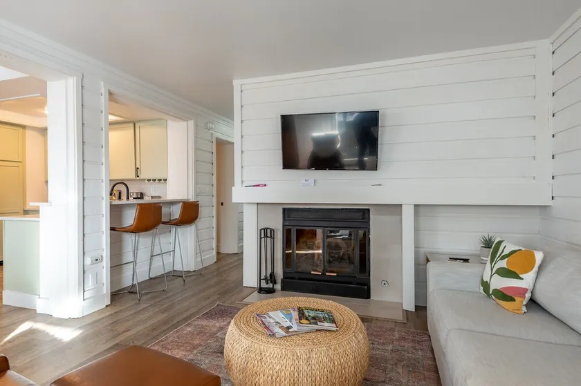 Bluff Condo 4033 - Image 1