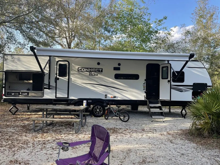 Camp Near Disney in a 37’ Travel Trailer - Image 1