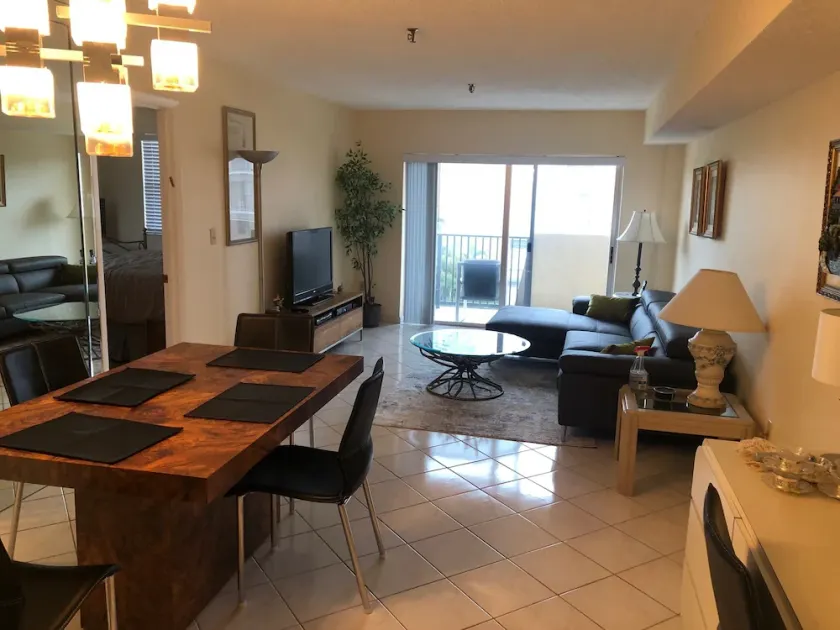 Sunny isles Escape-1BR Condo Steps from the Beach! - Image 1