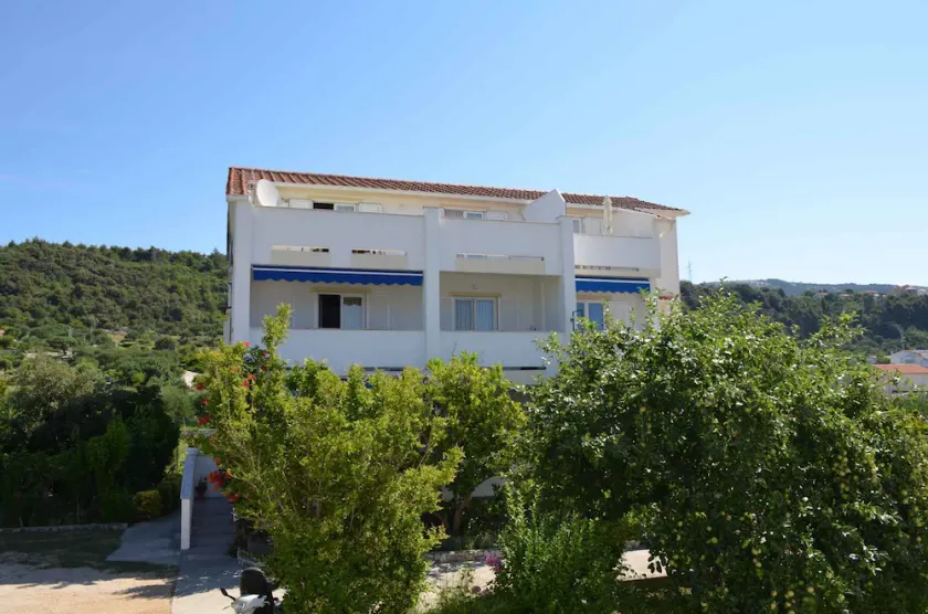 Holiday apartment with satellite TV and internet access - Image 1