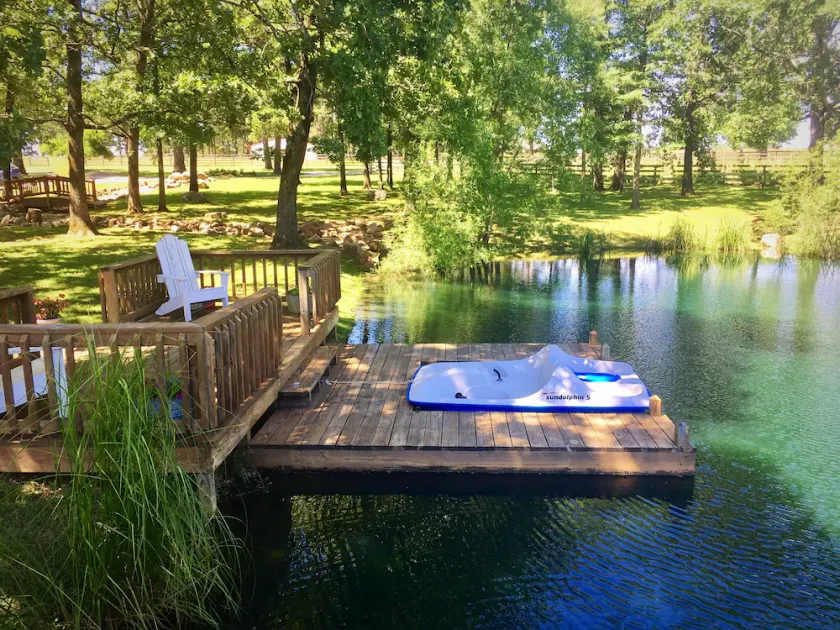 Rustikale Lodge für 14 in der Nähe von Current River auf privaten 35 Hektar - Image 1