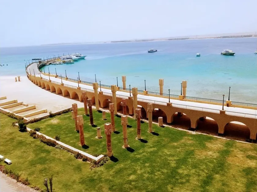 El Andalusia Luxury Apartment - Image 1
