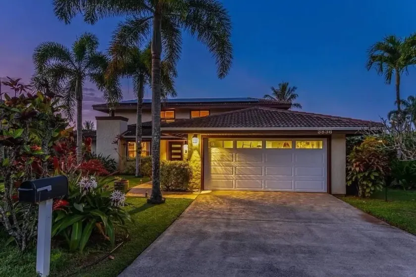 🏝Princeville Bliss, Huge Lanai - 3 bedroom, 4 queens, sleeps 10 🐠 - Image 1