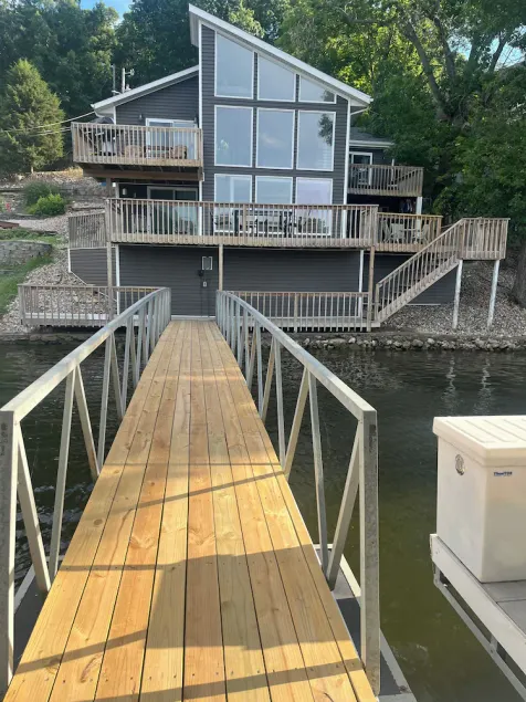 CONVENIENTLY LOCATED,  recently remodeled private lake home in Sunrise Beach! - Image 1