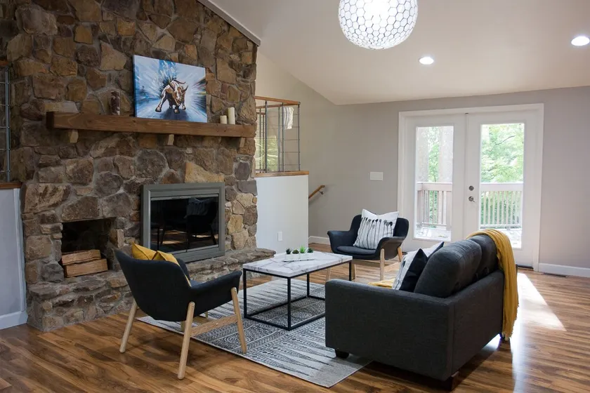 ‼️‼️ Modern Wooded Retreat ‼️‼️ 6min to Purdue - Image 1